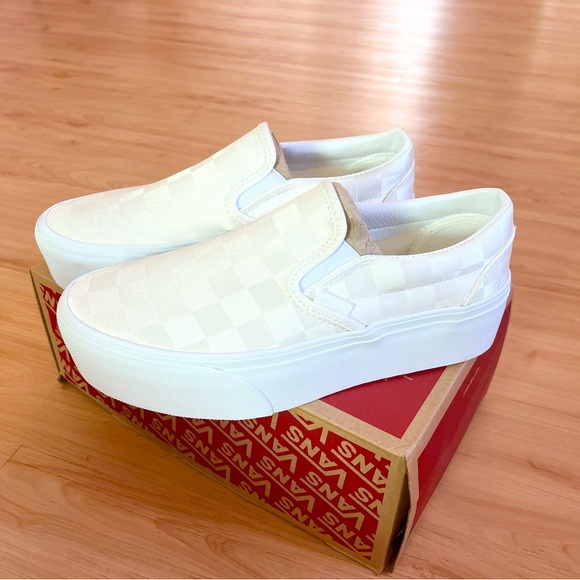 Vans Classic Slip-On Checkerboard Platform Shoe Women 8.5 US. Mens 7.0US - Picture 7 of 14